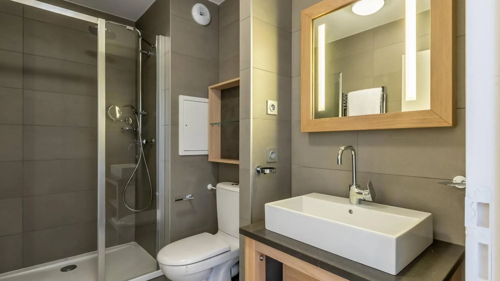 Duplex Moderne 3 Chambres - Balcon, Piscine, Spa, Ski Aux Pieds - Fr-1-352-57 Les Arcs  Les Arcs (Savoie)