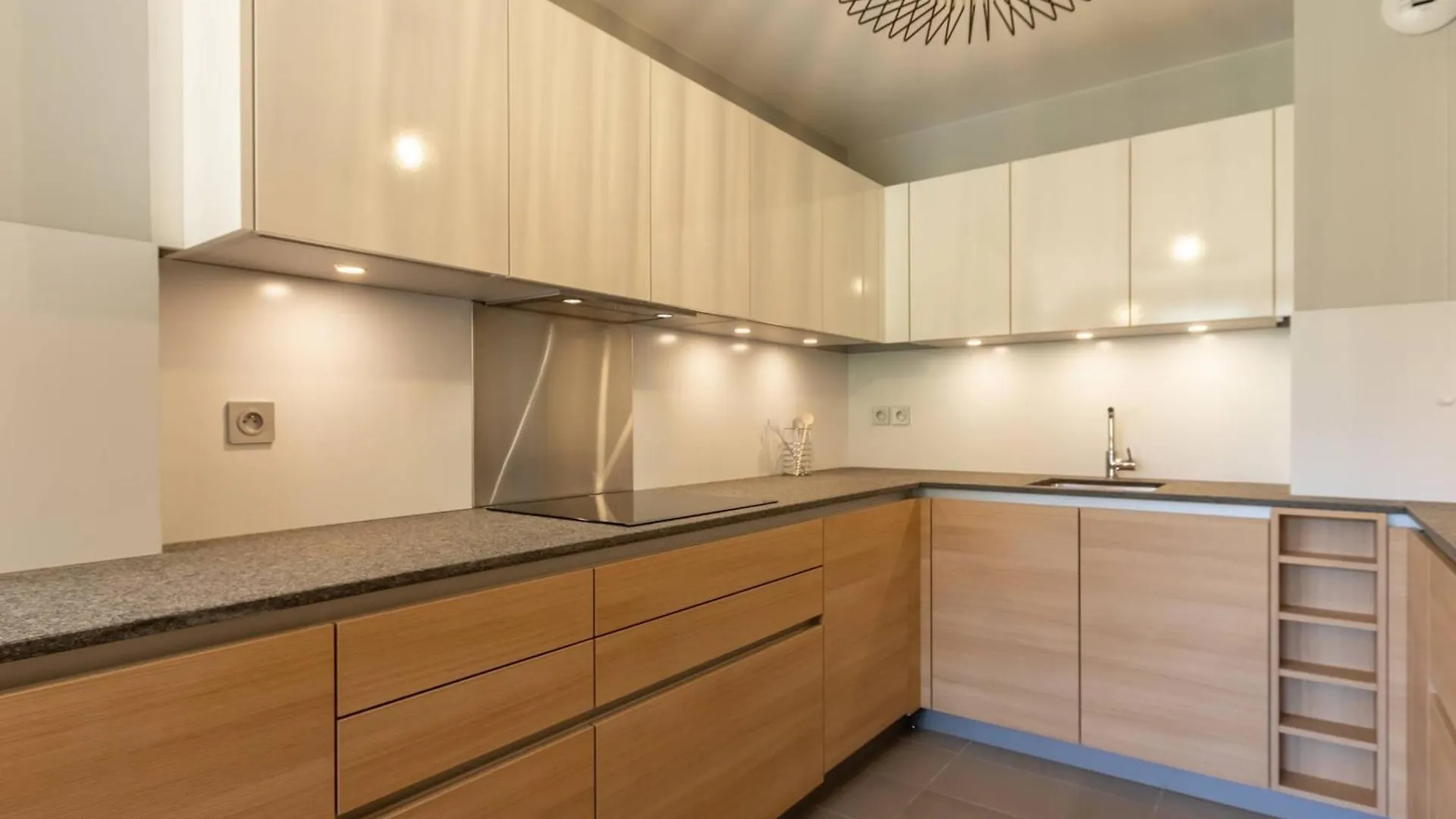 Apartment Duplex Moderne 3 Chambres - Balcon, Piscine, Spa, Ski Aux Pieds - Fr-1-352-57 Les Arcs  France
