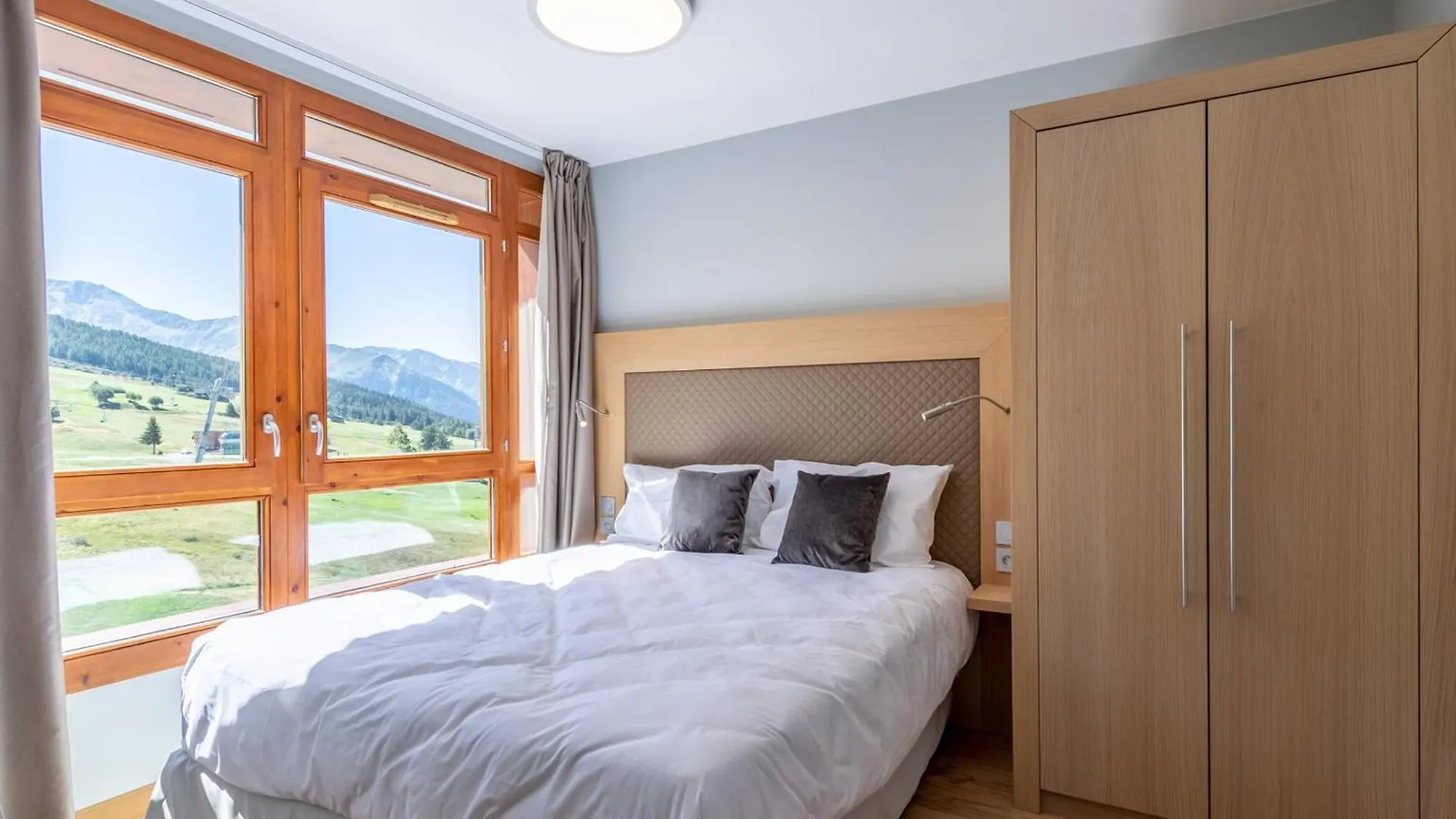 Apartment Duplex Moderne 3 Chambres - Balcon, Piscine, Spa, Ski Aux Pieds - Fr-1-352-57 Les Arcs